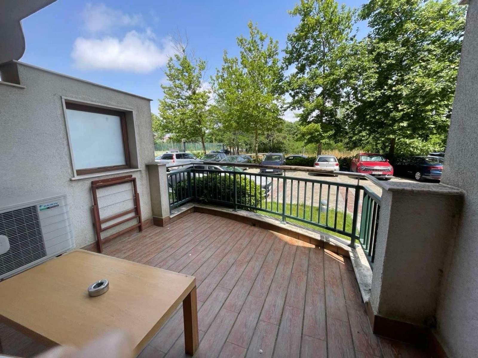 רבדה Private Apartments In Emerald מראה חיצוני תמונה